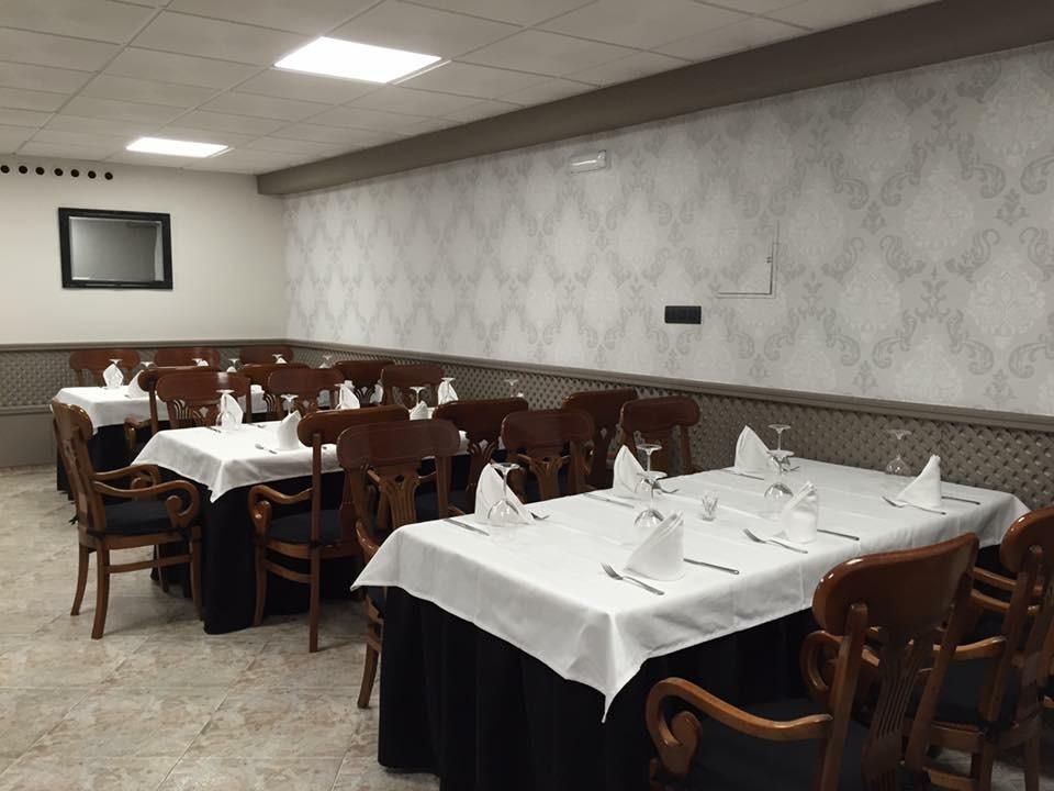 קארבאינו Hotel Restaurante Derby מראה חיצוני תמונה