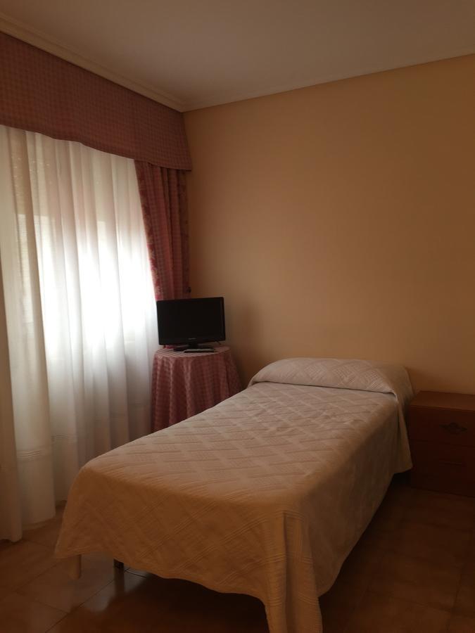 קארבאינו Hotel Restaurante Derby מראה חיצוני תמונה