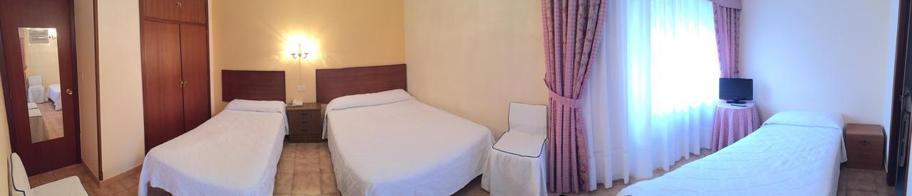 קארבאינו Hotel Restaurante Derby מראה חיצוני תמונה